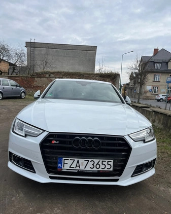Audi A4 cena 92000 przebieg: 201000, rok produkcji 2016 z Wolsztyn małe 137